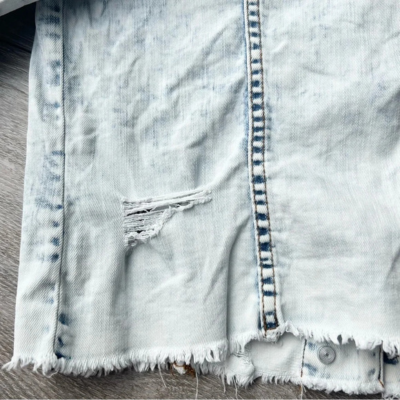 Kut From the Kloth Light Wash Distressed Jean Jacket - Picture 16 of 16